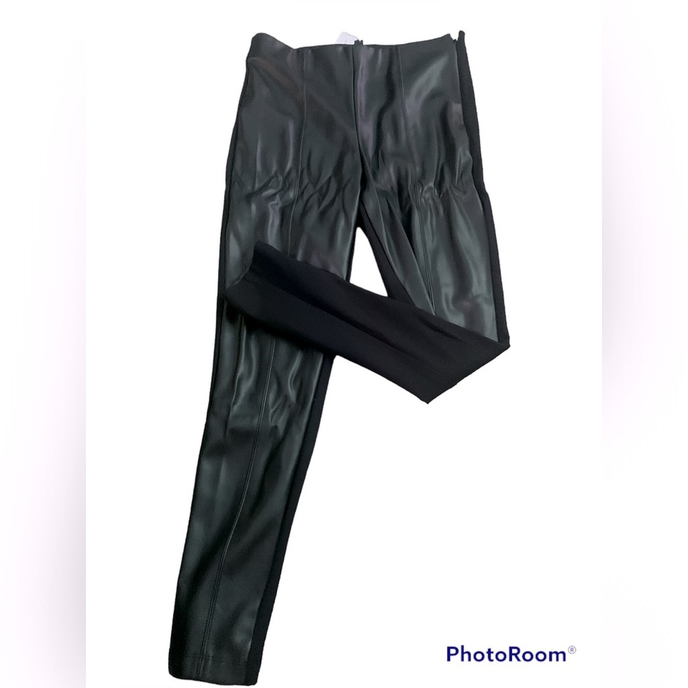 Ann Taylor pants. Front Panel imitation leather. Back-Panneau Devant. New
